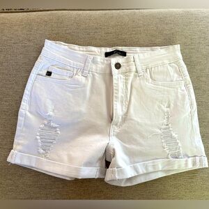 NWOT KanCan distressed Denim Stretchy Shorts